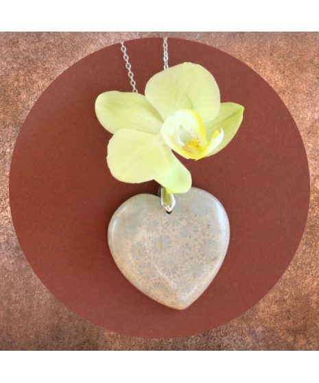 Pendentif Cœur en Corail de fossiles d'Agate