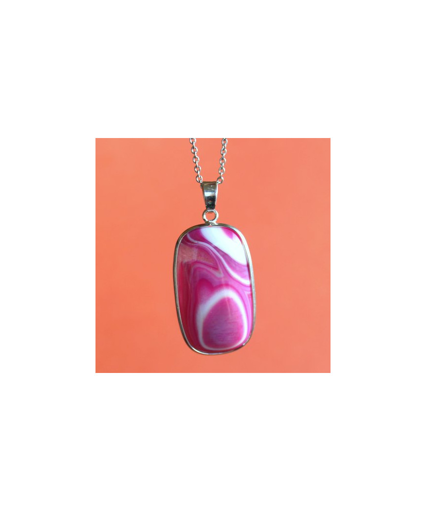 Pendentif rectangulaire cerclé en Agate rose