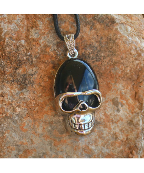 Pendentif Tête de mort en Agate noire