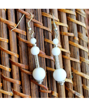 Boucles d'Oreilles blanches...