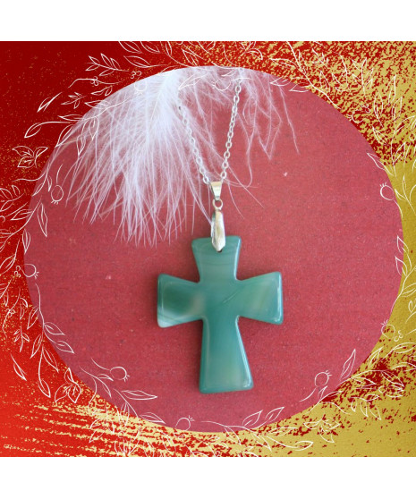 Pendentif Croix en Agate verte