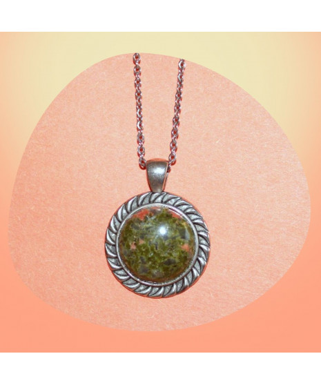 Pendentif cabochon en Unakite
