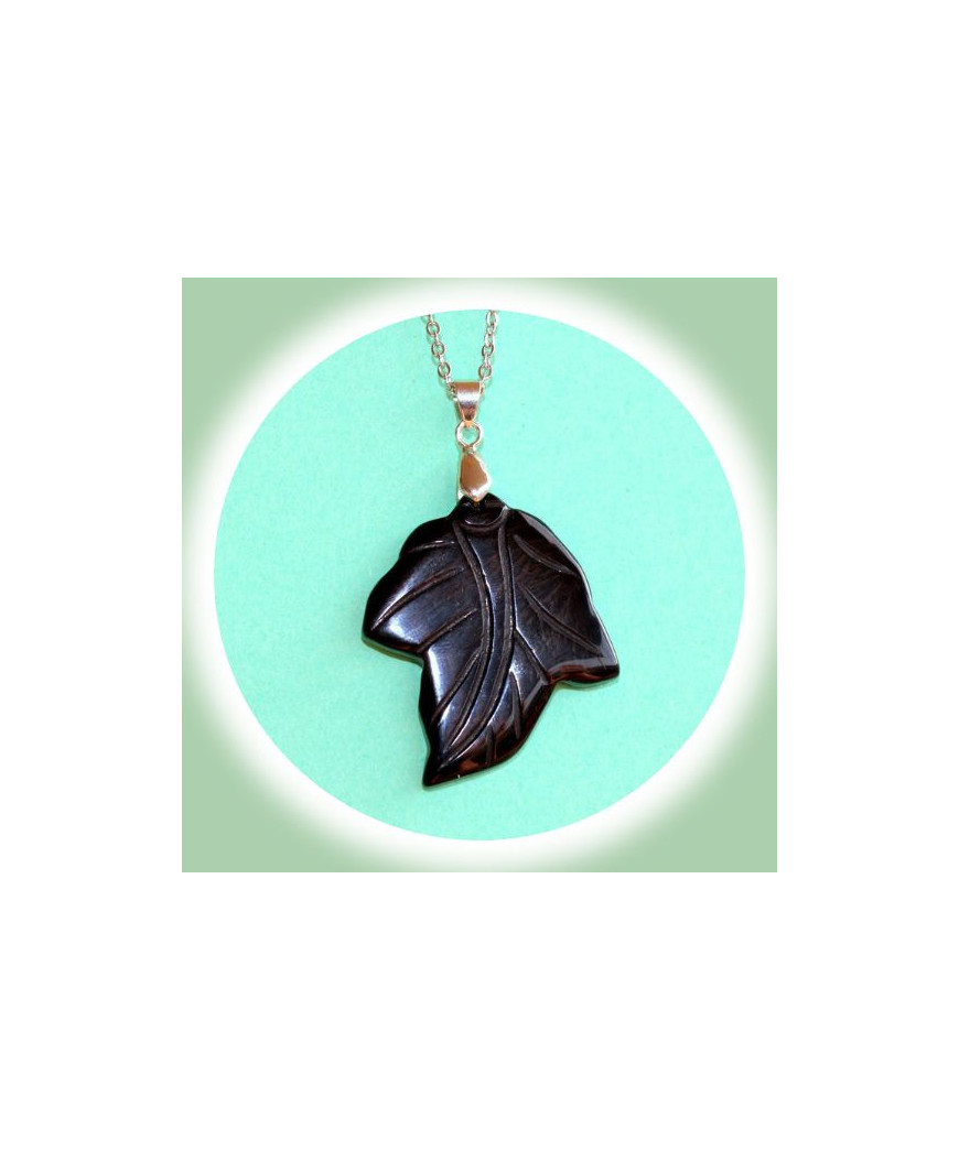 Pendentif Feuille en Agate noire