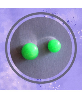 Boucles d'oreilles clous asymétriques en Jade vert