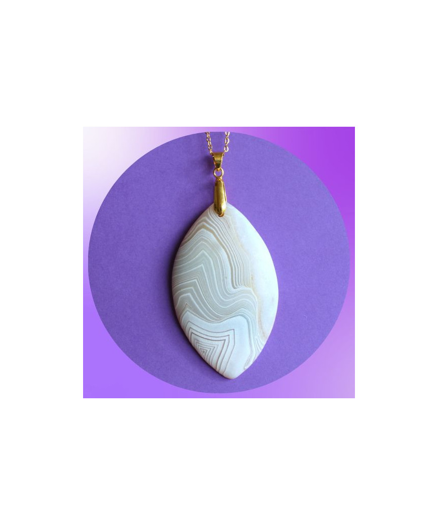 Pendentif en Agate blanche mate