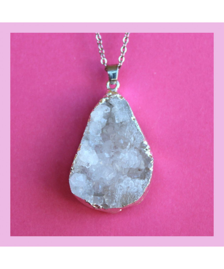 Pendentif en Quartz titane ou Titanium