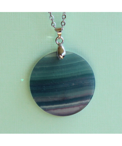 Pendentif rond en Fluorite