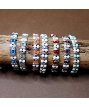 Bracelet Ethnique en Howlite et en Aventurine verte