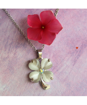 Pendentif Trèfle Agate Œil de chat blanc