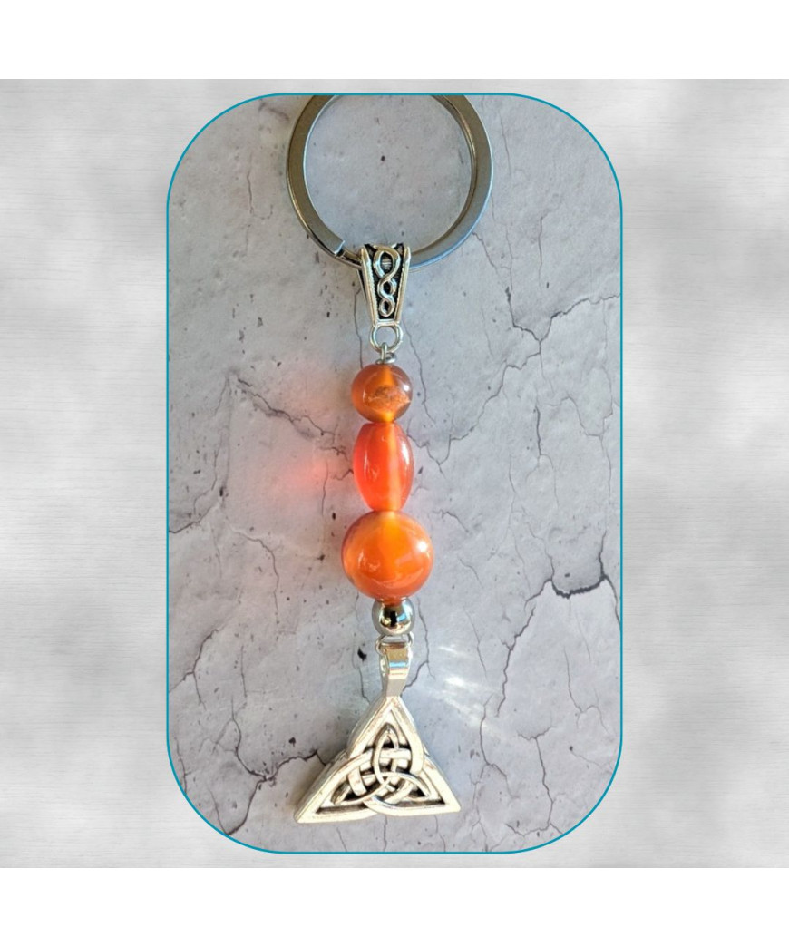 Porte-clefs Triquetra en Cornaline
