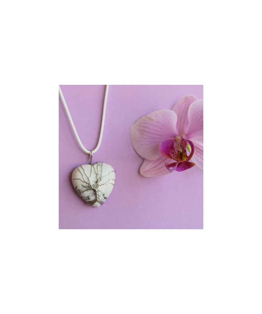 Pendentif Arbre de vie Cœur en Howlite