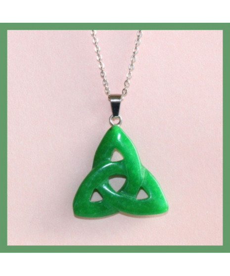 Pendentif Triquetra ou Triquestra en Jade vert