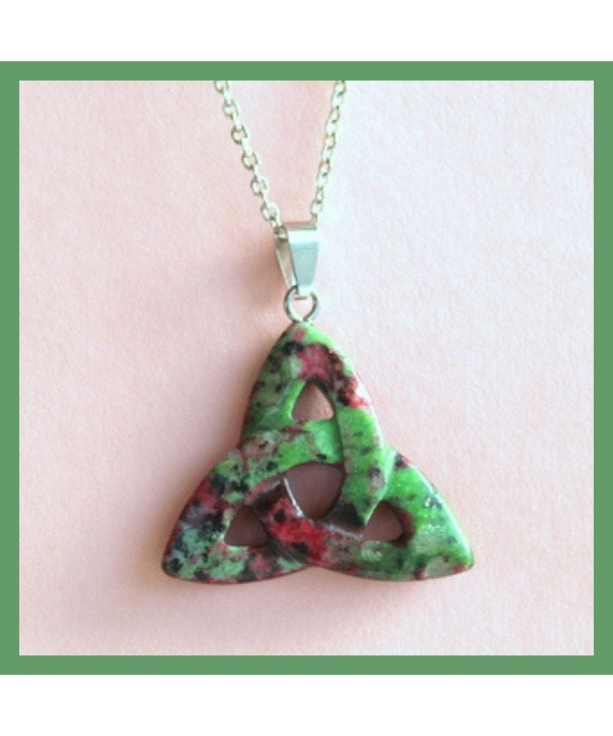 Pendentif Triquetra ou Triquestra en Fuchsite