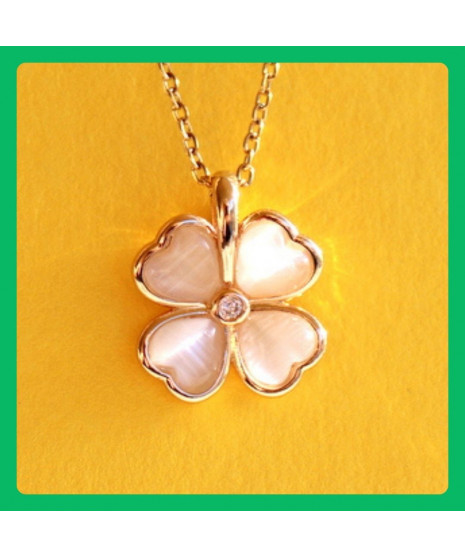 Pendentif doré Trèfles à 4 feuilles en Agate Œil de chat blanc