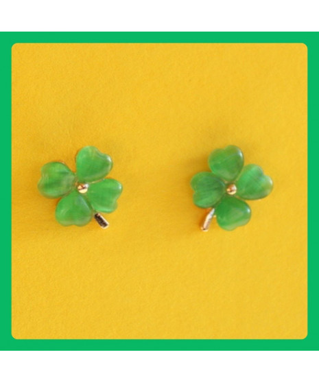 Boucles d'oreilles clous Trèfles à 4 feuilles en Jade vert
