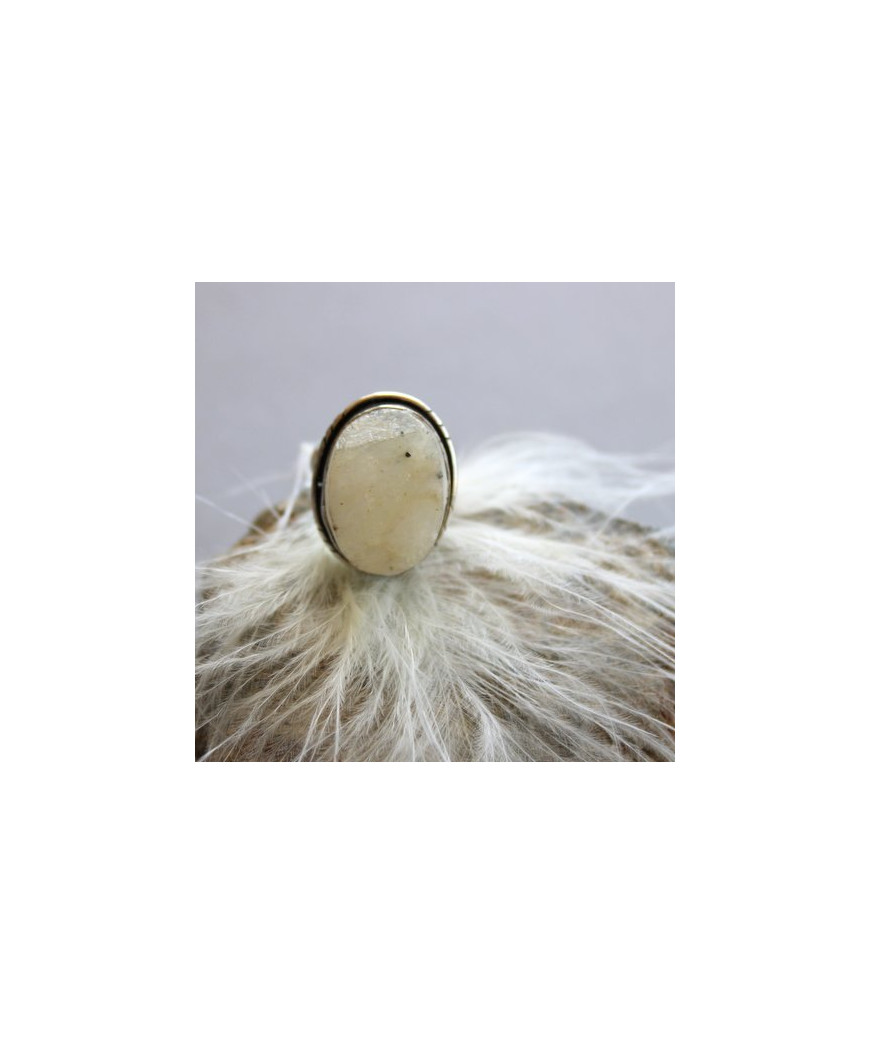 Bague en Pierre Brute en Pierre de Lune