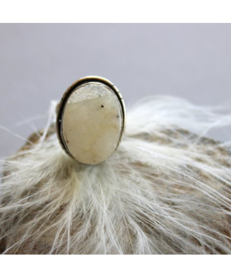 Bague en Pierre Brute en Pierre de Lune