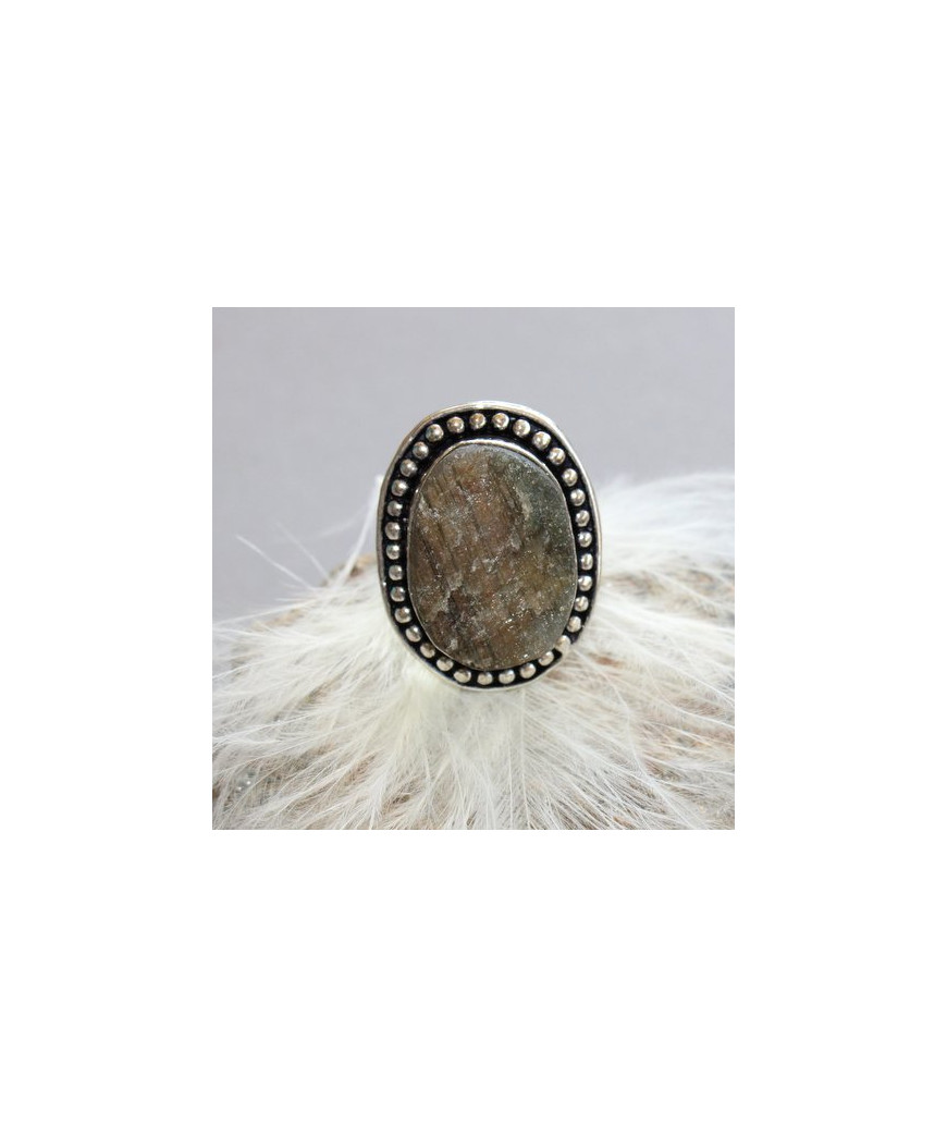 Bague en Pierre Brute en Labradorite