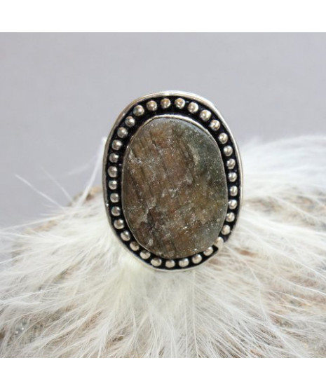 Bague en Pierre Brute en Labradorite