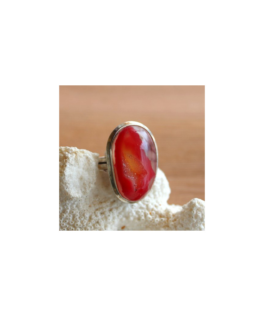 Bague en Agate  druzy rouge