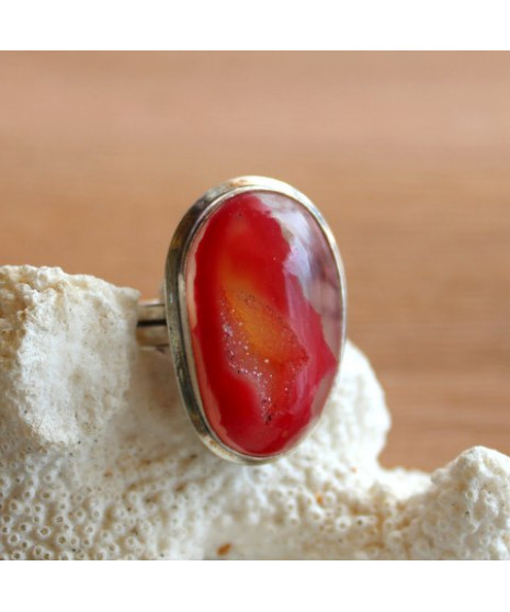 Bague en Agate  druzy rouge