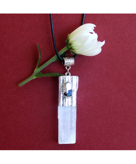 Pendentif Sélénite